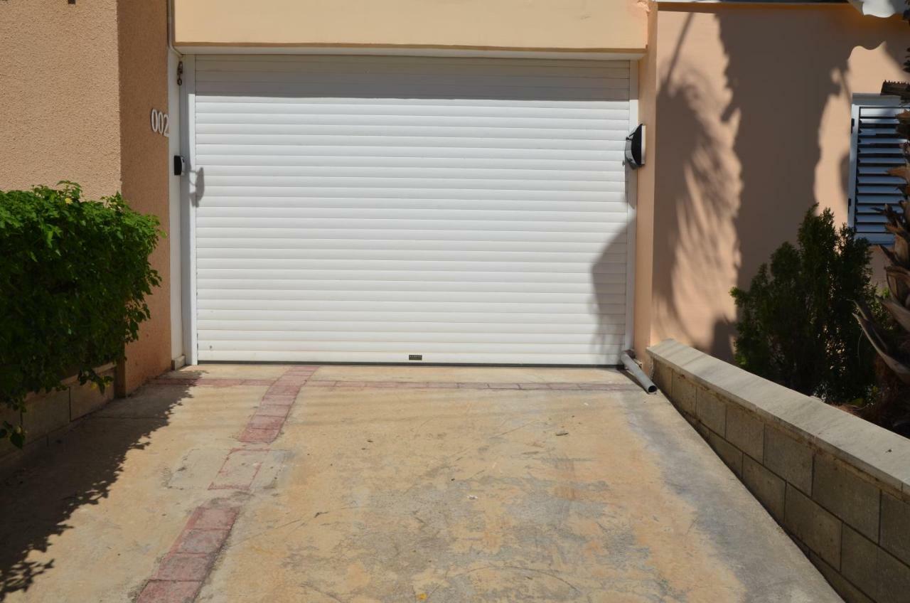 Pafia Sunbeach Townhouse パ フォス エクステリア 写真